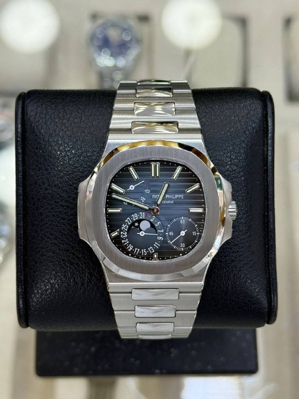 Patek Philippe Nautilus Blue, reference 5712/1A, Dubai