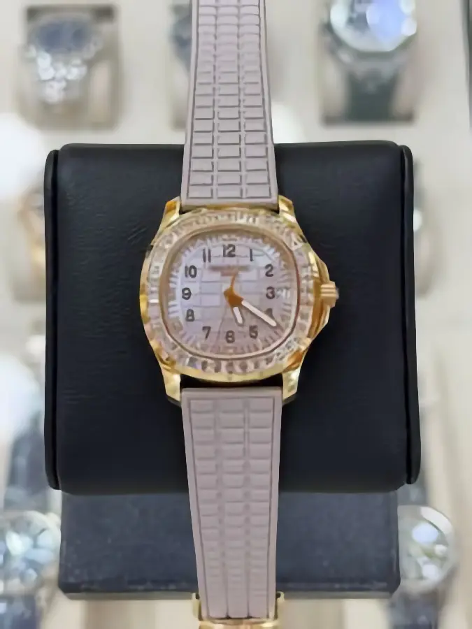 Patek Philippe Aquanaut Luce Joaillerie (Mother-of-Pearl), reference 5072R-001, Dubai
