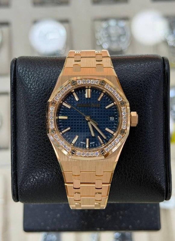 Audemars Piguet Royal Oak Selfwinding (Blue, Diamond Bezel), reference 15551OR.ZZ.1356OR.05, Dubai