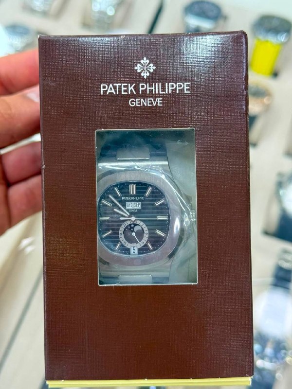 Patek Philippe Nautilus Charcoal Gray, reference 5726A-001, Dubai