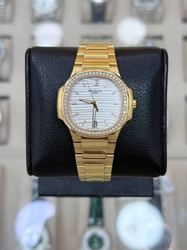 Patek Philippe Nautilus (White, Diamond Bezel), reference 7118/1200R, Dubai