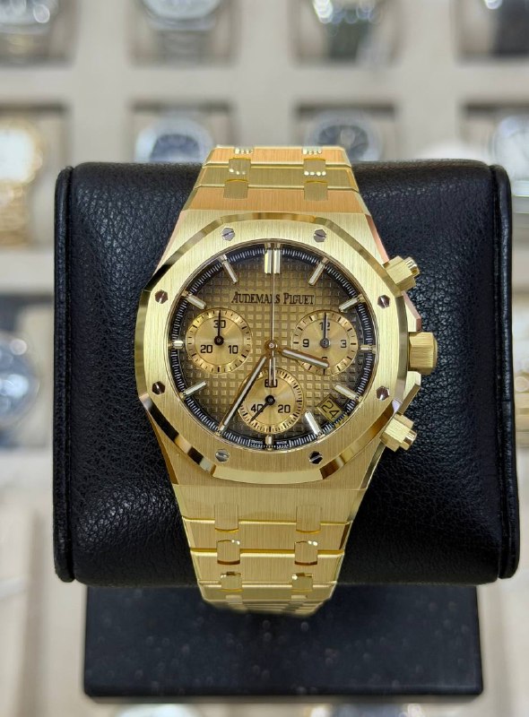 Audemars Piguet Royal Oak Selfwinding Chronograph Yellow Smoked, reference 26240BA.OO.1320BA.02, Dubai