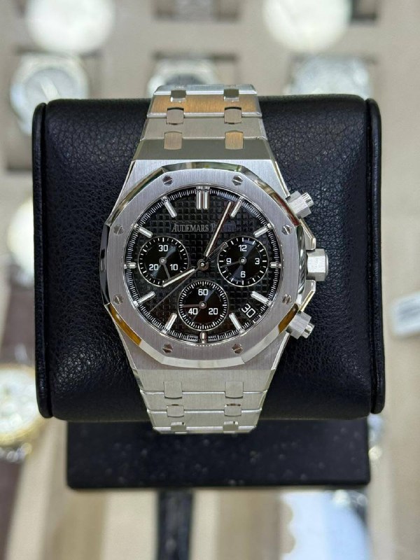 Audemars Piguet Ap Royal Oak Selfwinding Chronograph Blk, reference 26240ST.OO.1320ST.06, Dubai