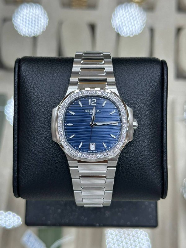 Patek Philippe Nautilus (Blue, Diamond Bezel), reference 7118/1200A-001, Dubai