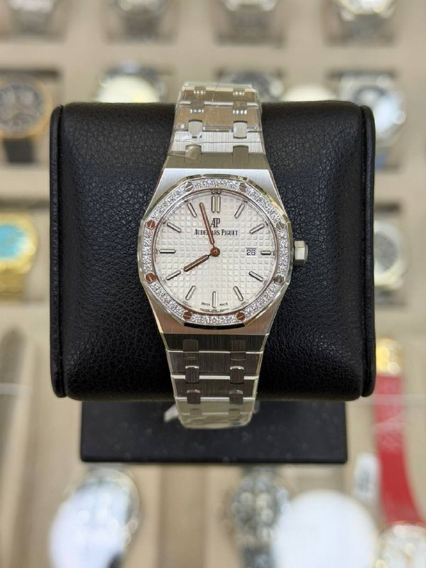 Audemars Piguet Royal Oak 33, reference 67651ST, Dubai