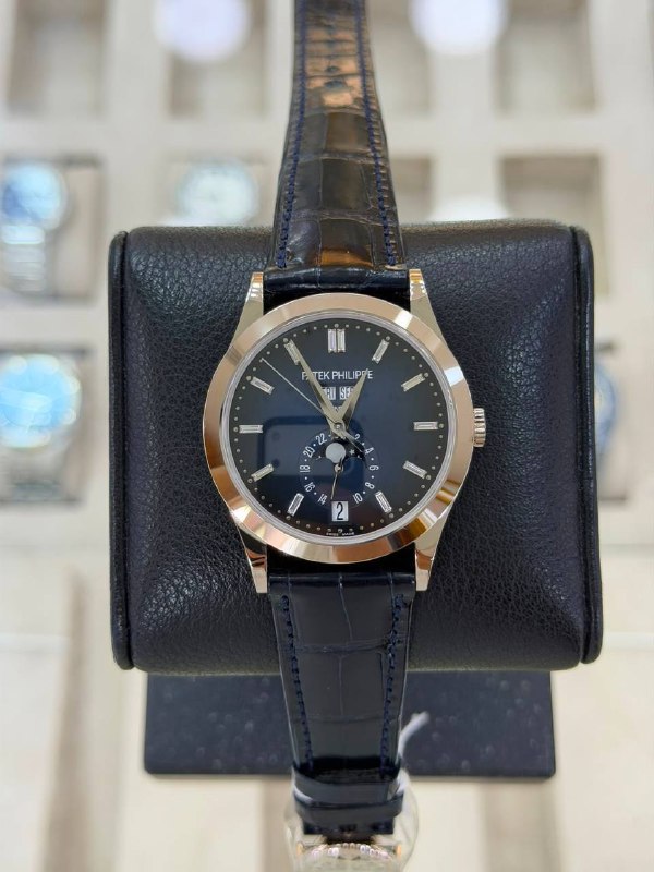 Patek Philippe Annual Calendar Moon Phases (Blue, Diamonds), reference 5396G-017, Dubai