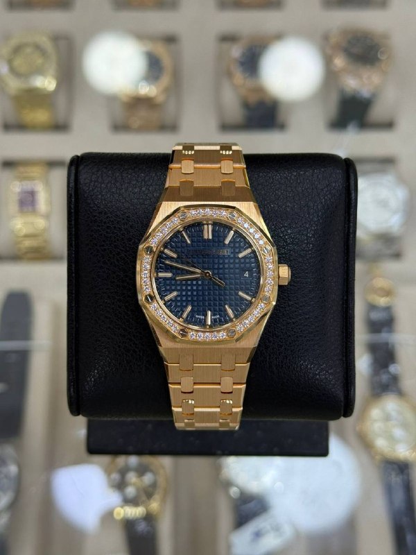 Audemars Piguet Royal Oak Selfwinding Blue (Diamond Bezel), reference 77451OR.ZZ.1361OR.04, Dubai