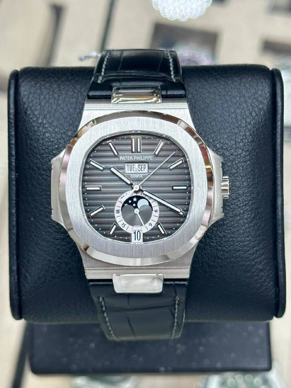Patek Philippe Nautilus Charcoal Gray, reference 5726A-001, Dubai