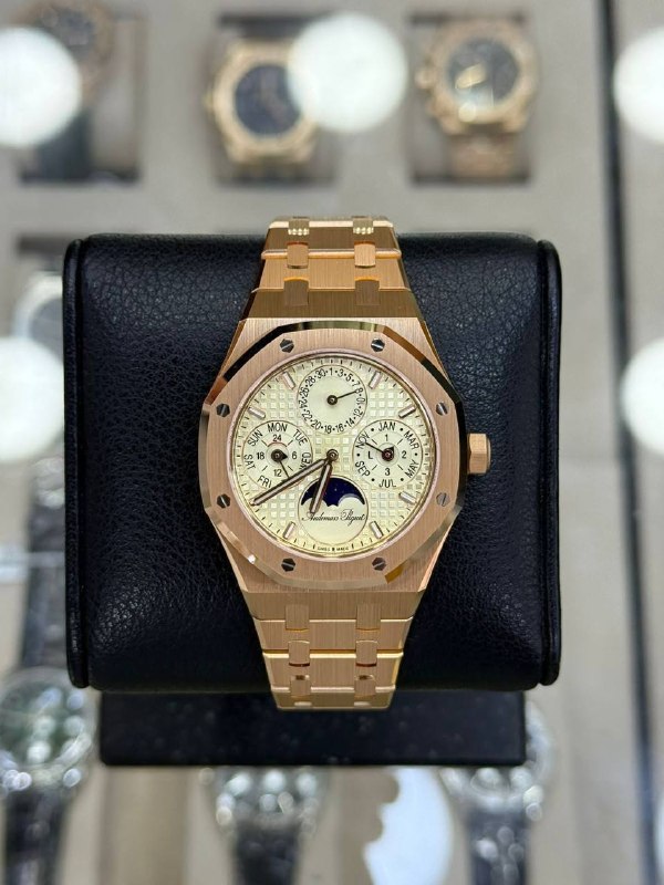 Audemars Piguet Royal Oak Selfwinding Perpetual Calendar, reference 26684OR.OO.1356OR.01, Dubai